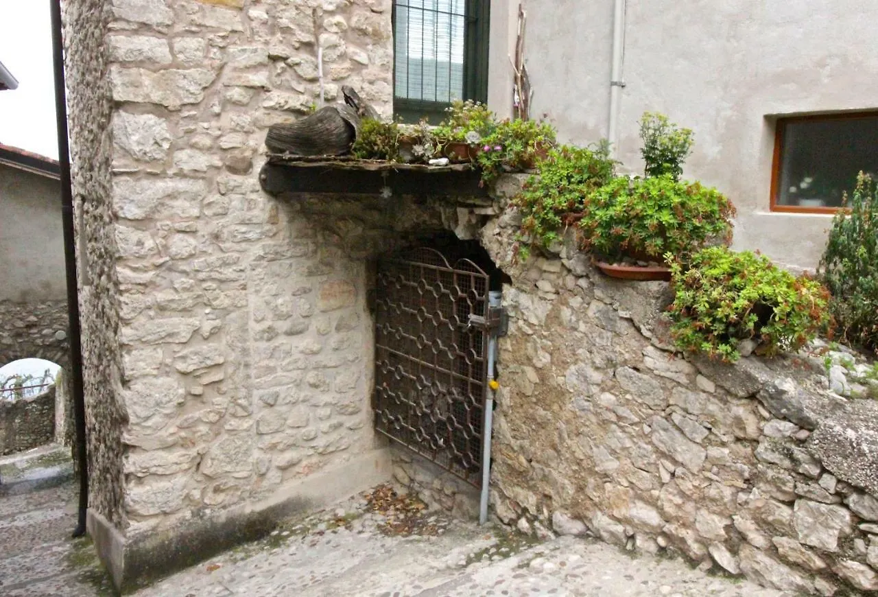 Ca De L'Angelon - Apartment Sardella Brenzone sul Garda Italien